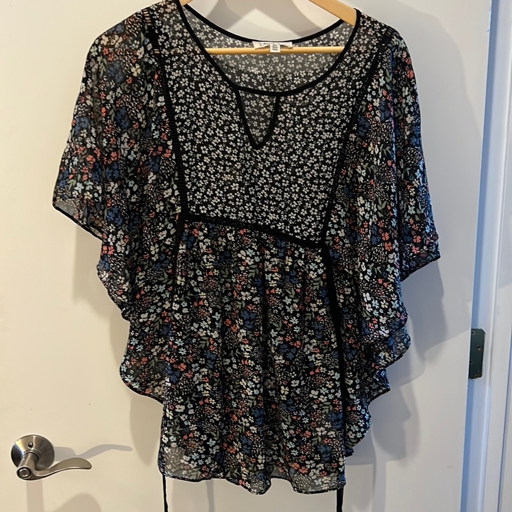Maternity Jessica Simpson  peasant top